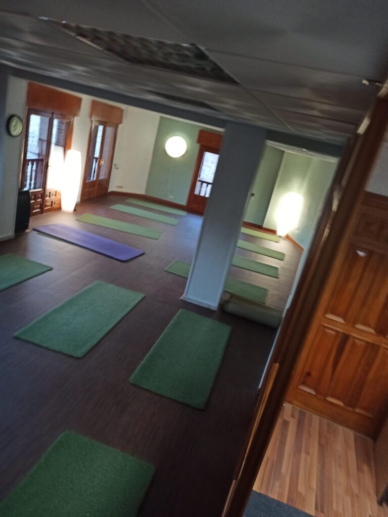 WhatsApp Image 2023 02 20 at 22.23.36 1 768x1023